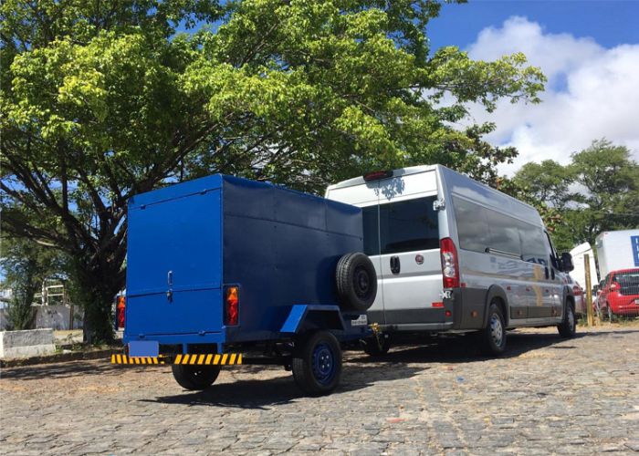 Van da frota Novo Mar Turismo